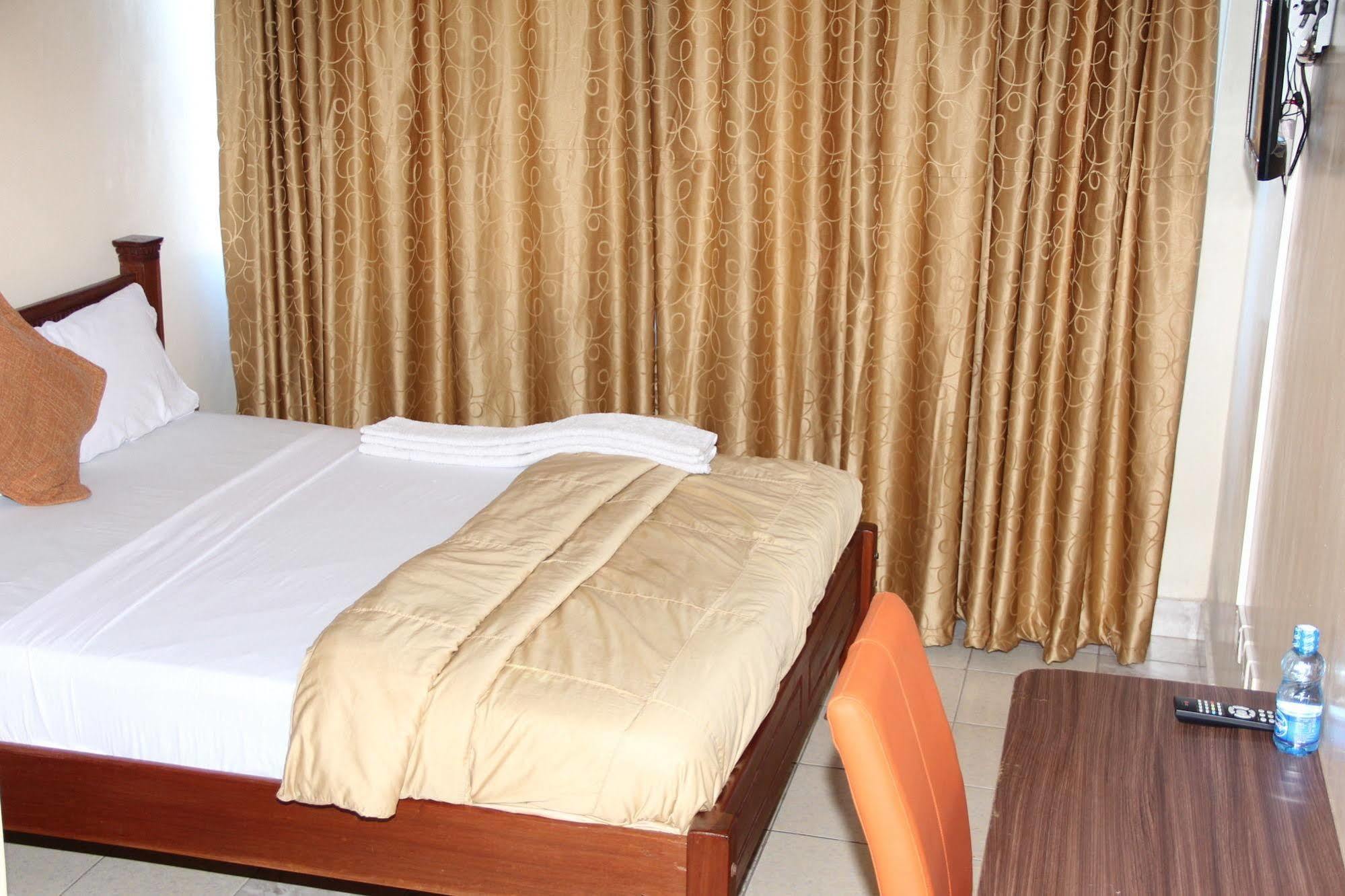 Hotel Barkley Nairobi Bagian luar foto