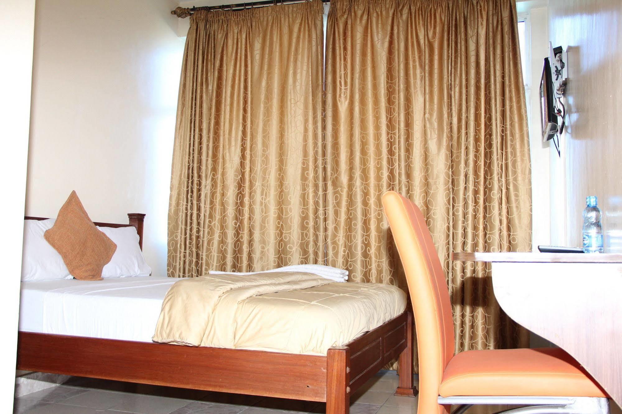 Hotel Barkley Nairobi Bagian luar foto