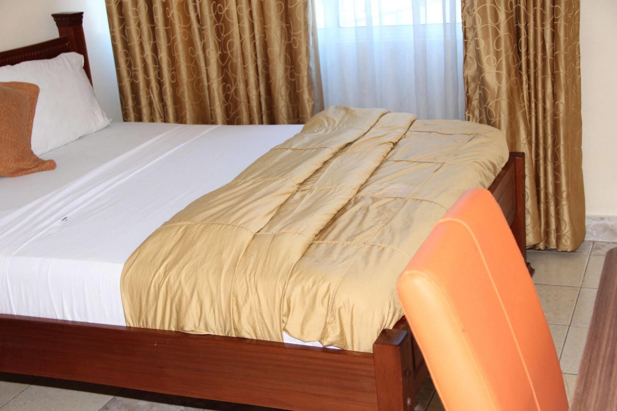 Hotel Barkley Nairobi Bagian luar foto