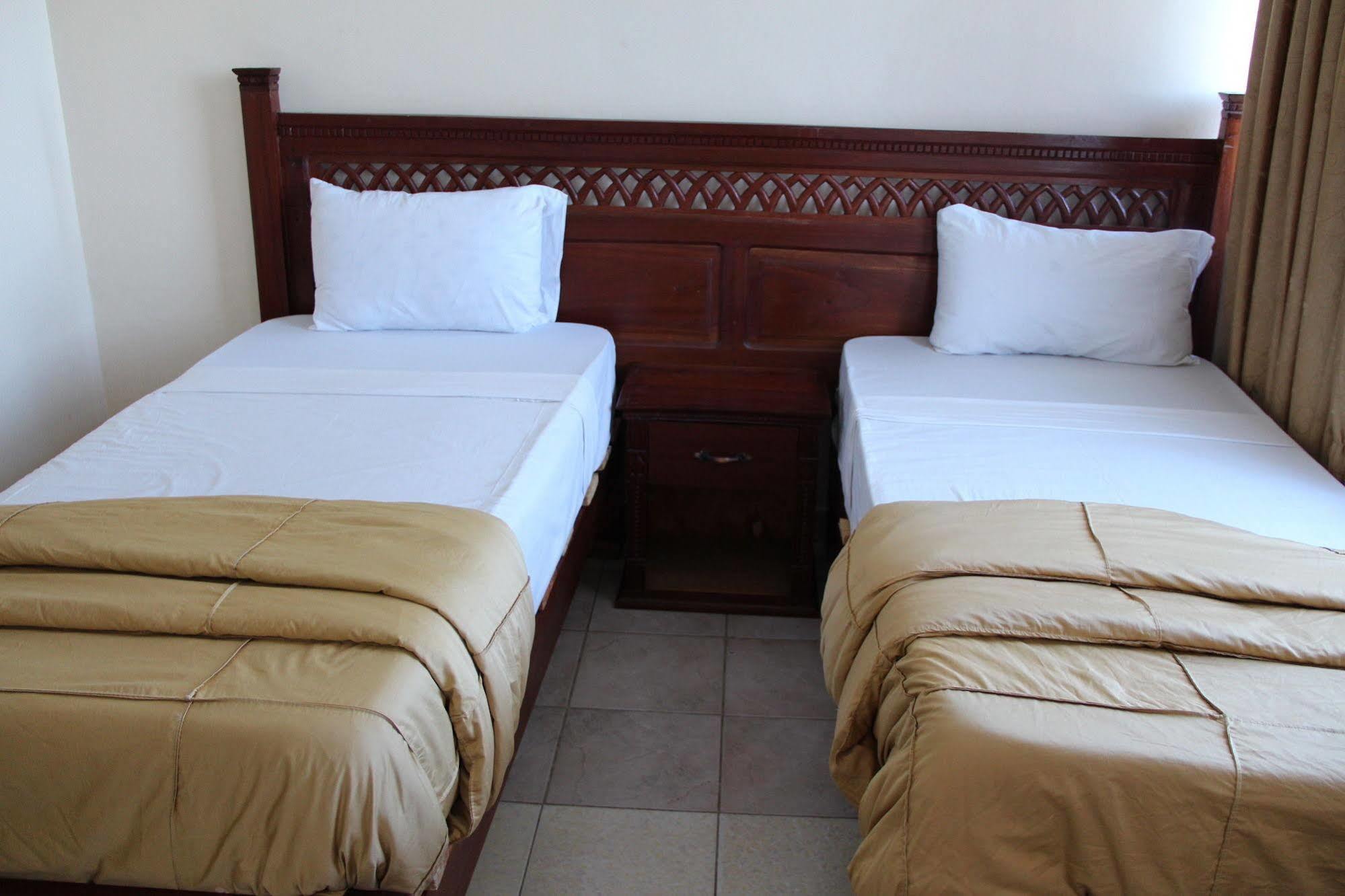 Hotel Barkley Nairobi Bagian luar foto